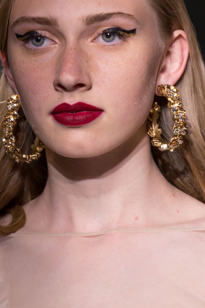 Οι κρίκοι είναι πάντα της μόδας